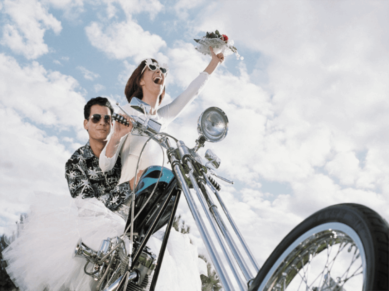 Thème mariage - Les mariés en moto