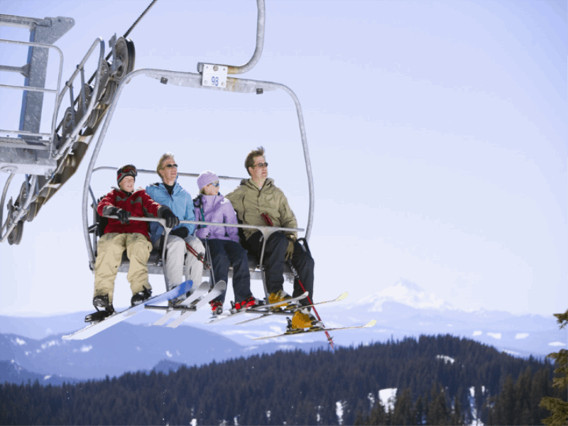 Thème ski -Télésiège sur arrivée
